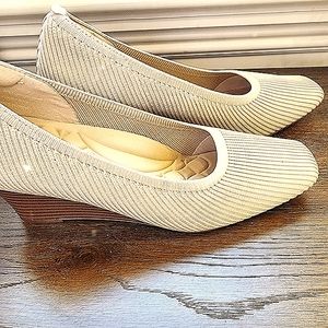 Vivaia Tamia Wedge Pro